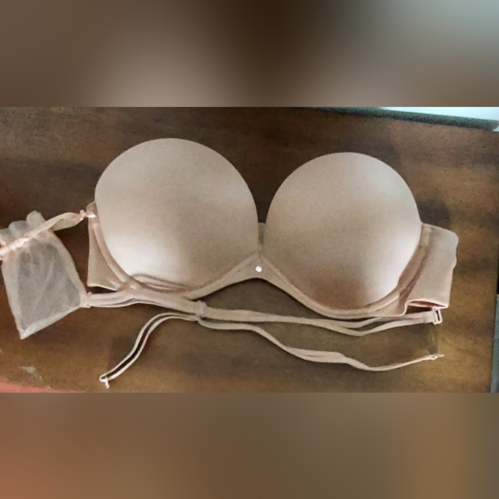 Victoria's Secret Tan Strapless Bra with Underwire Support